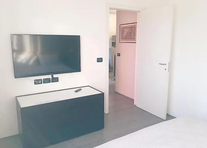 Ema & Grace Lejlighed *