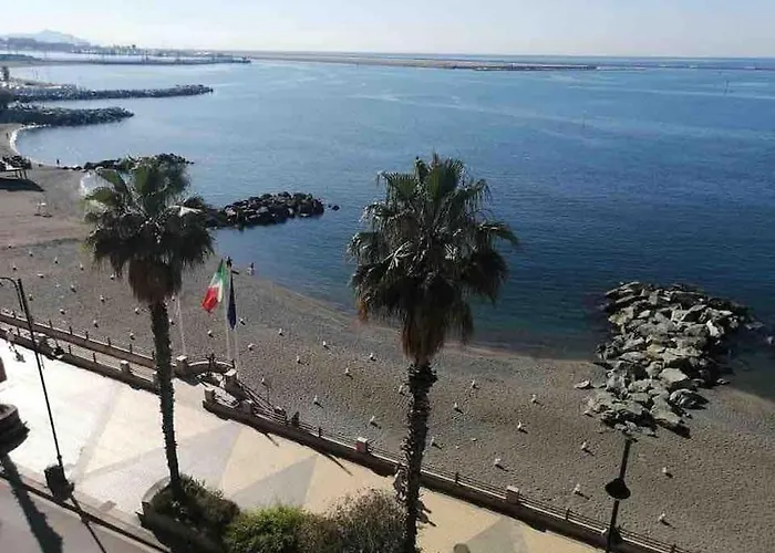 Ema & Grace דירה